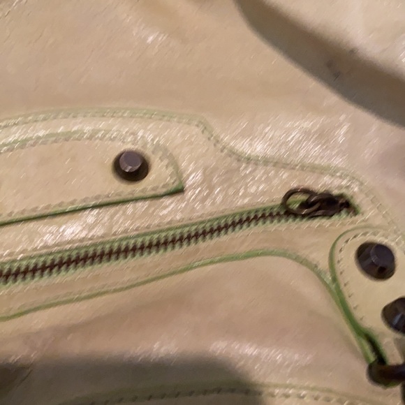 Besso City Fringe Bag - Picture 12 of 13